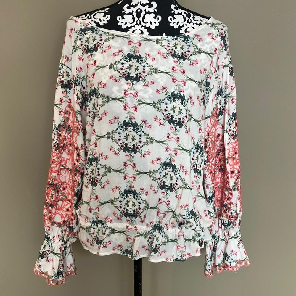 Just listed💙 fabulous rounded neck blouse w/full gathered sleeves w/embroidery